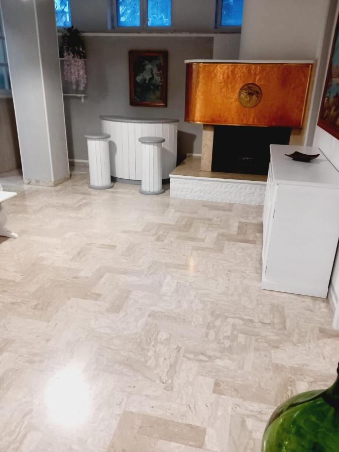 Wendy House Apartament Бари Екстериор снимка