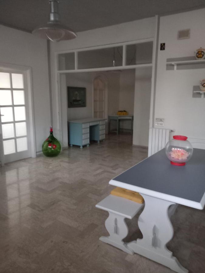 Wendy House Apartament Бари Екстериор снимка