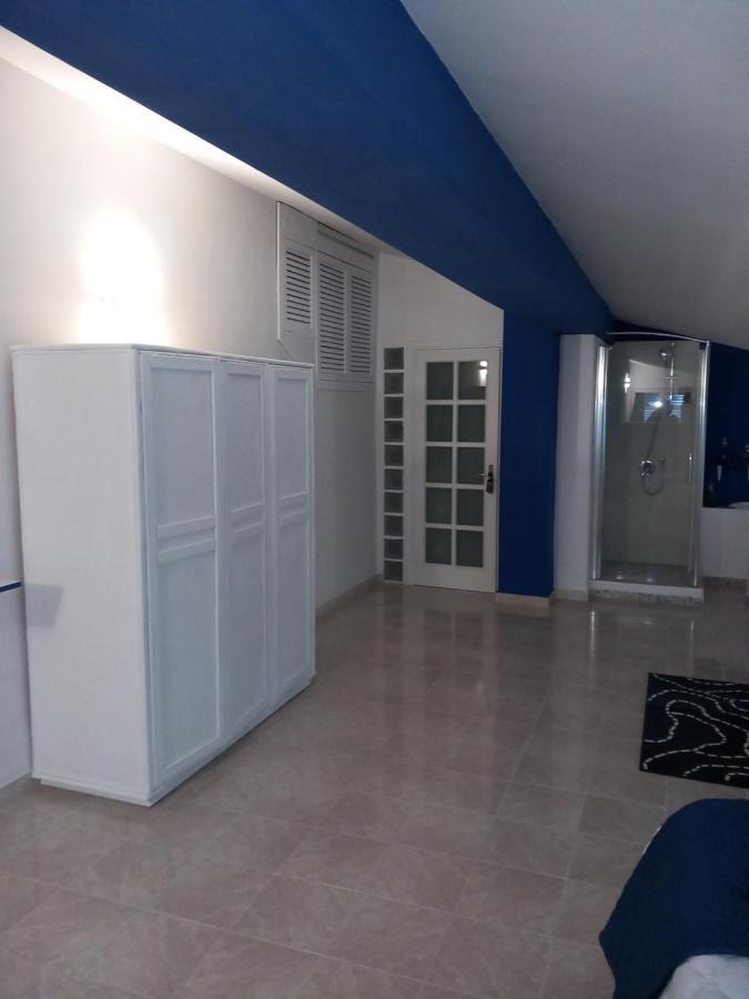 Wendy House Apartament Бари Екстериор снимка