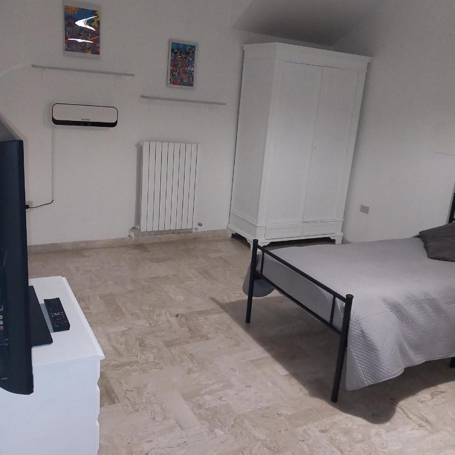Wendy House Apartament Бари Екстериор снимка