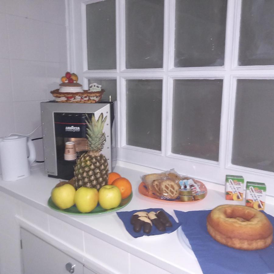 Wendy House Apartament Бари Екстериор снимка